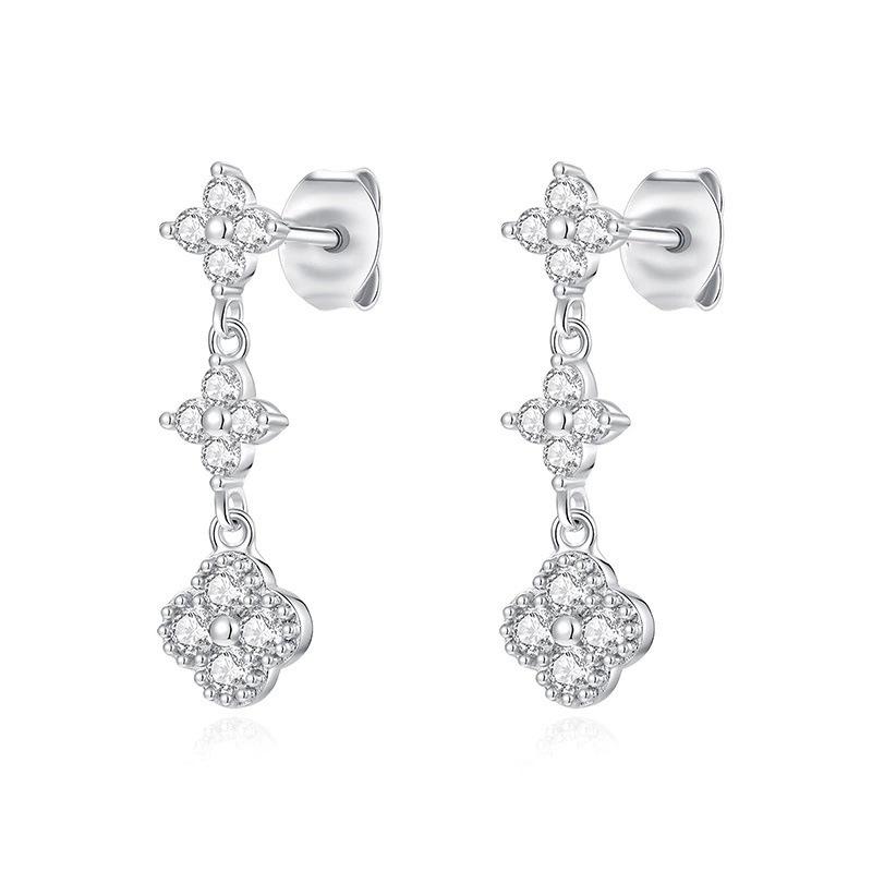 French Style Four-Leaf Clover Stud Earrings: Elegant Christmas Gift for Women