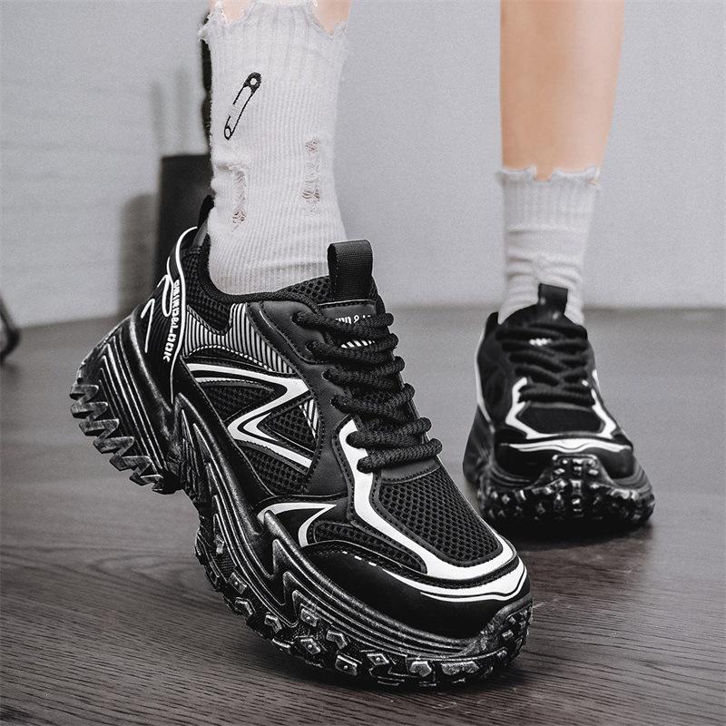 Herbst neue dicksohlige erhöhende Dad-Schuhe Mesh-Oberfläche atmungsaktiv und bequem modische Farbabstimmung personalisierte Reifensohle Sport Herrenschuhe