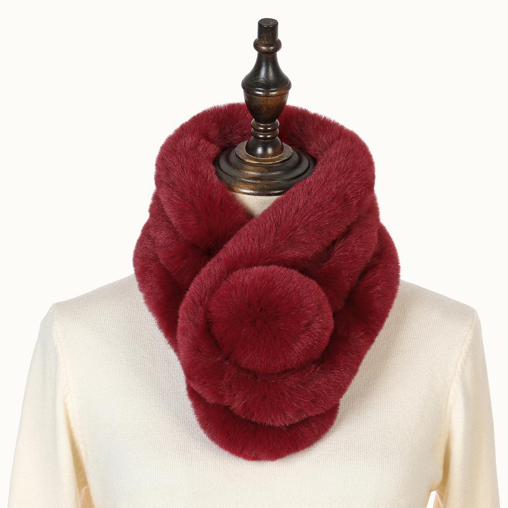 New Faux Fox Fur Scarf Shawl Pearl Fashion Warm Thicken Fake Fur Collar Women Short Neckerchief Neck Warmer Clothing Accessories