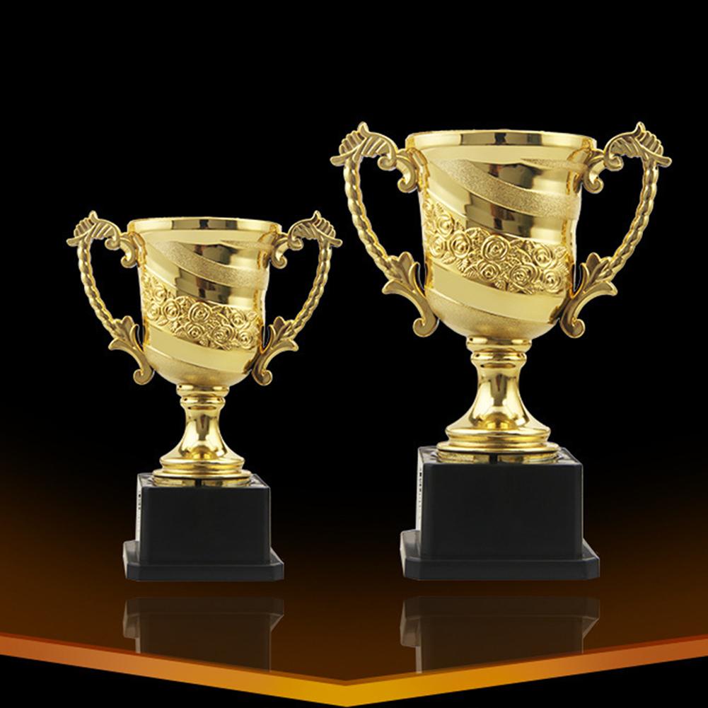 Goldene Trophäen, Preise, Klassenzimmer, Schule, Belohnungen, Kinder, Plastiktrophäen, Spielzeug für Kinder, Partygeschenke, Requisiten, Belohnungen, Gewinnpreise