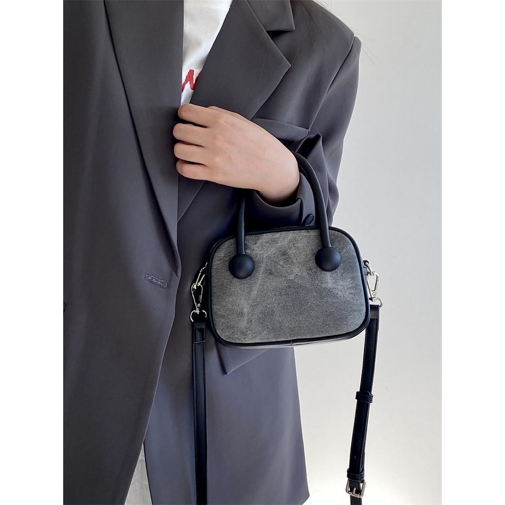 Ielgy Autumn Winter Retro High-End Feel Simple Portable One-Shoulder Messenger Bag
