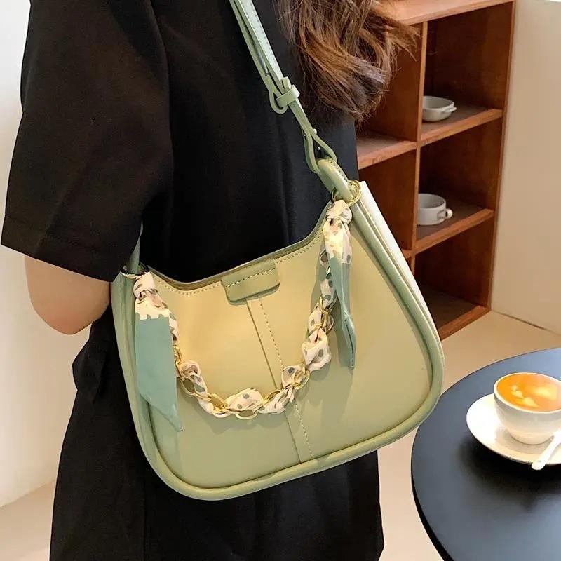 Fashion Versatile Small Bag Women's New Texture Summer Shoulder Bag Underarm Bag High-end Messenger Bag