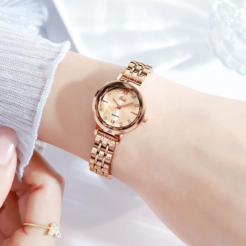 Small Plate Fashion Temperament Steel Belt Watch Women'S Trend Gypsy Waterproof Quartz Watch