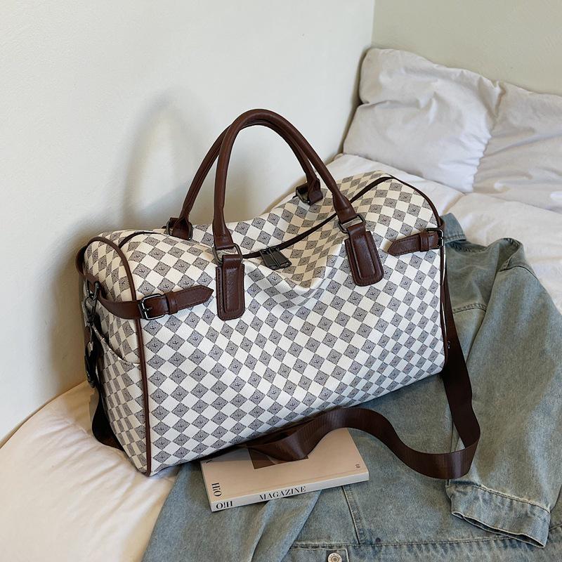 Trendy Large-Capacity Plaid Travel Bag: Lightweight, Versatile Handbag for Casual Fitness and Fashion грязно-белый