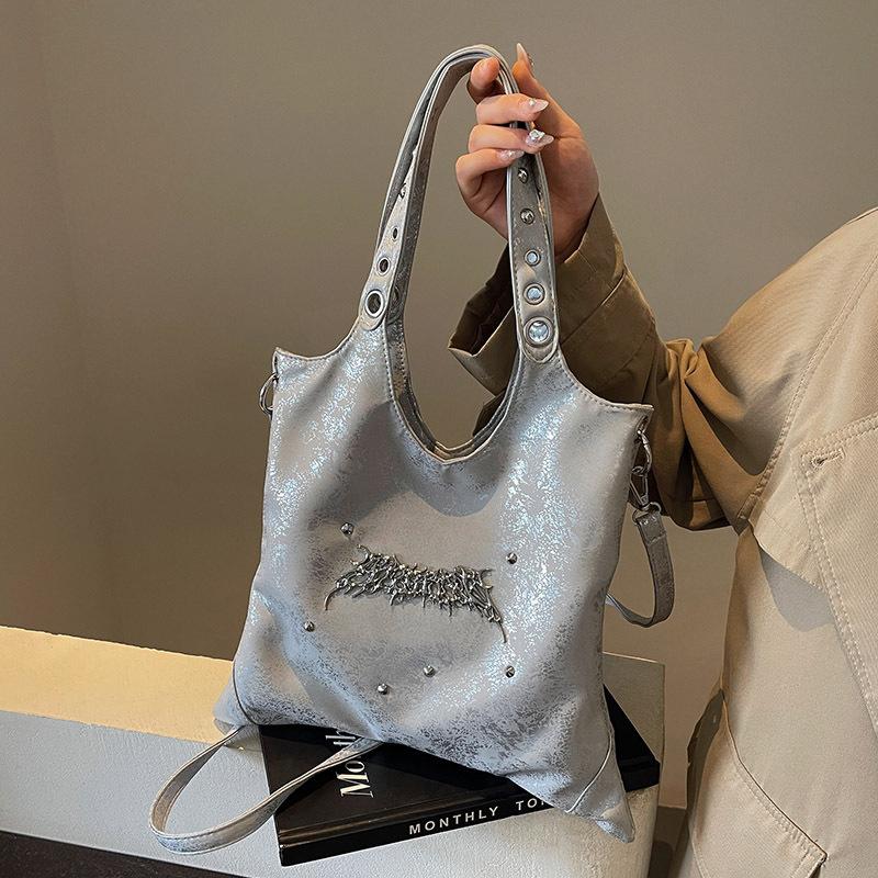 Large-capacity commuter underarm big bag women's 2025 new trendy fashion shoulder bag popular messenger tote bag
