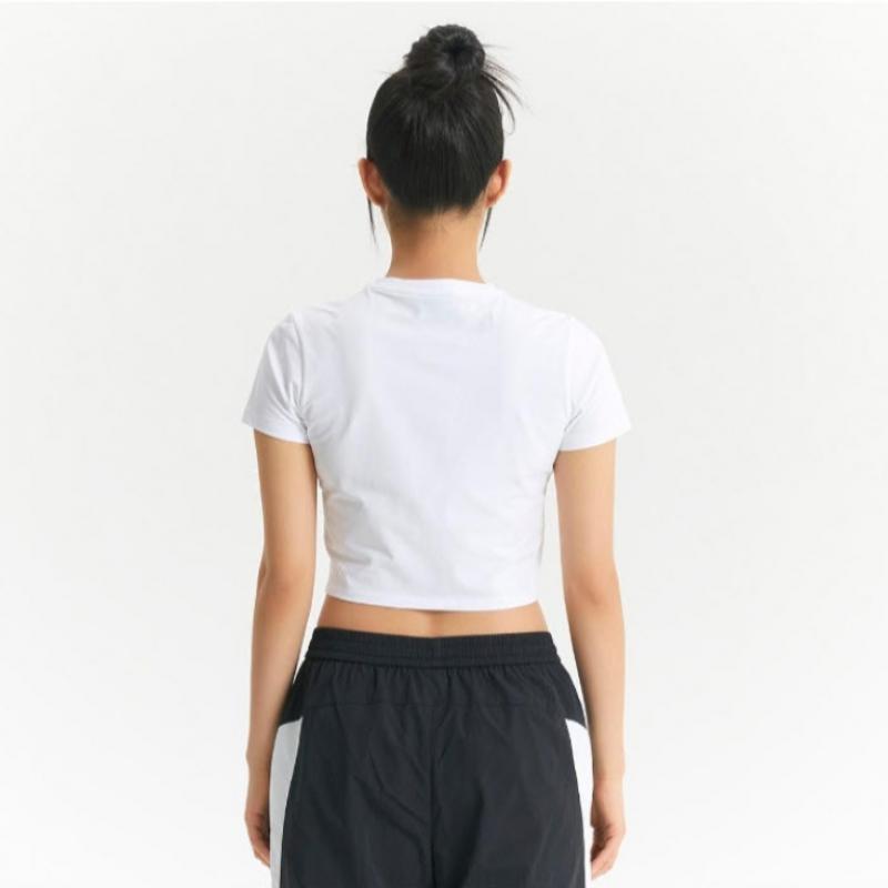 New Balance Tricou Rqk Nbnee2w422 10 Femei Tricou Scurt cu Mânecă Scurtă Semi Crop Strâmt Slim