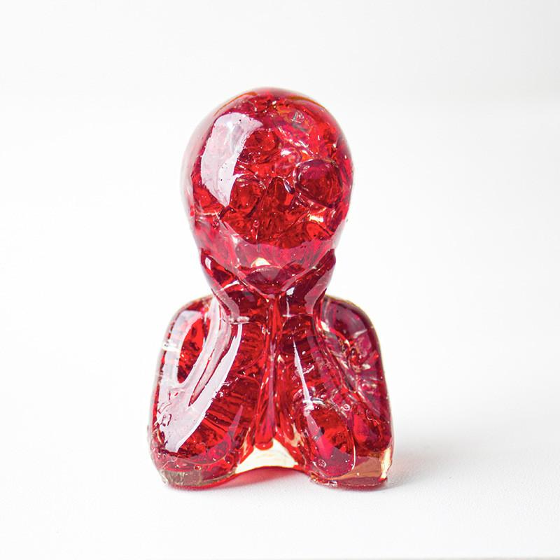 Resin Art Figurine With Natural Quartz Stone For Tabletop Office Decoration