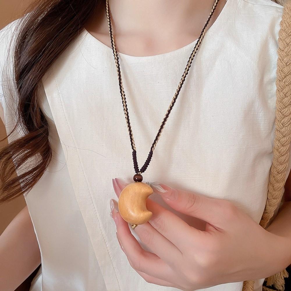 Pendant Wooden Star Moon Necklace Bohemian Style Couple Friends Choker Wood Clavicle Chain  Girls
