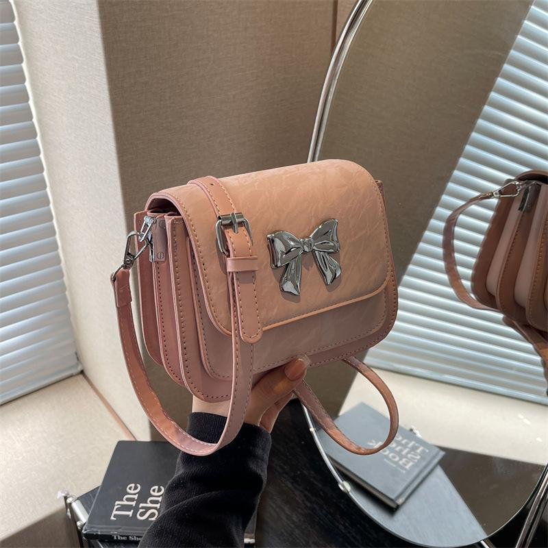 Fashion Bag Women's New Solid Color Versatile Butterfly Small Square Bag Messenger Bag