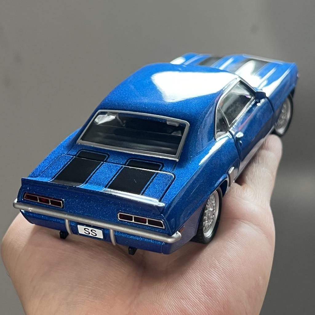 1:32 Chevrolet Camaro SS 350 1969 Super Classic Sports Car Alloy Diecast Model Car Children's Toy Cars Collectibles Hobby Gifts