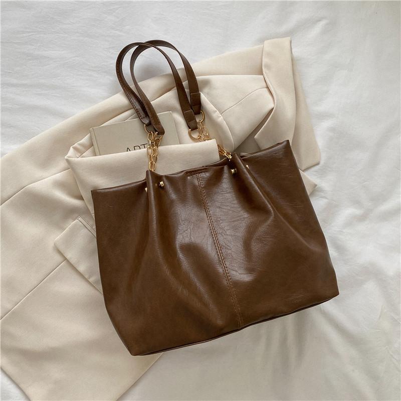 Soft texture women's bag 2025 new fashion leisure chain shoulder bag large capacity commuter bag tote bag tide