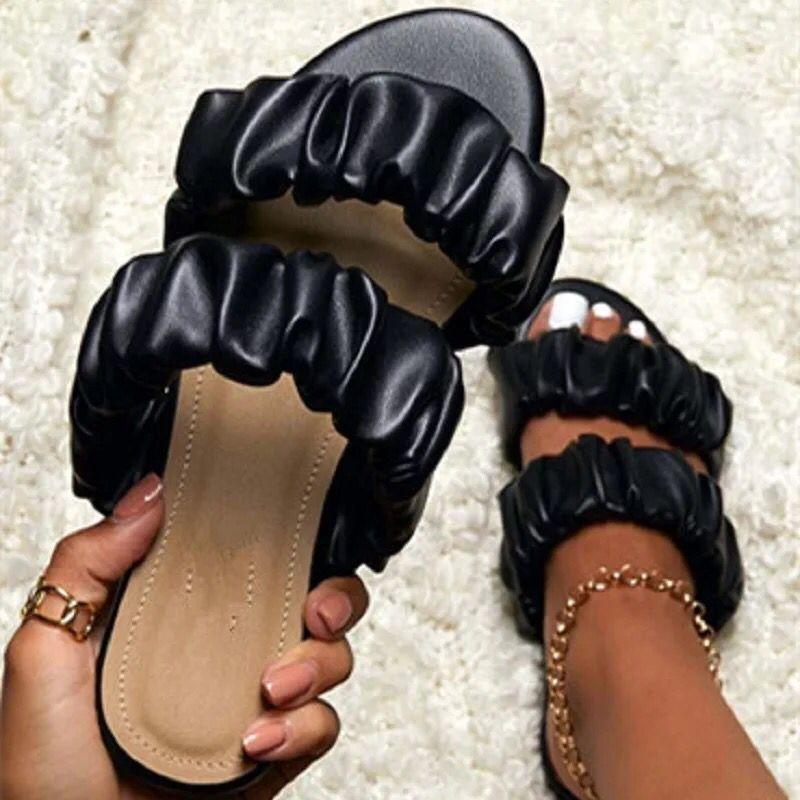 Fashion 2024 Women's Summer New Double-layer Leather Sandals Pleated Flat Bottomed Women's Outdoor Beach Outdoor Slippers