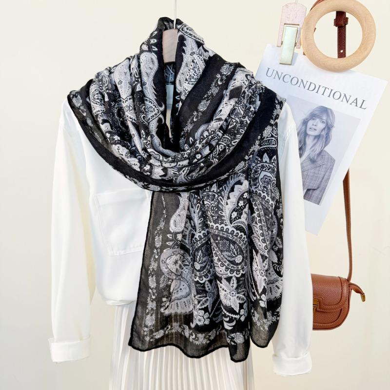 Literary Sense, Retro Pattern Printed Scarf, Women's Temperament, Fashionable Personality, Long Scarf When Traveling