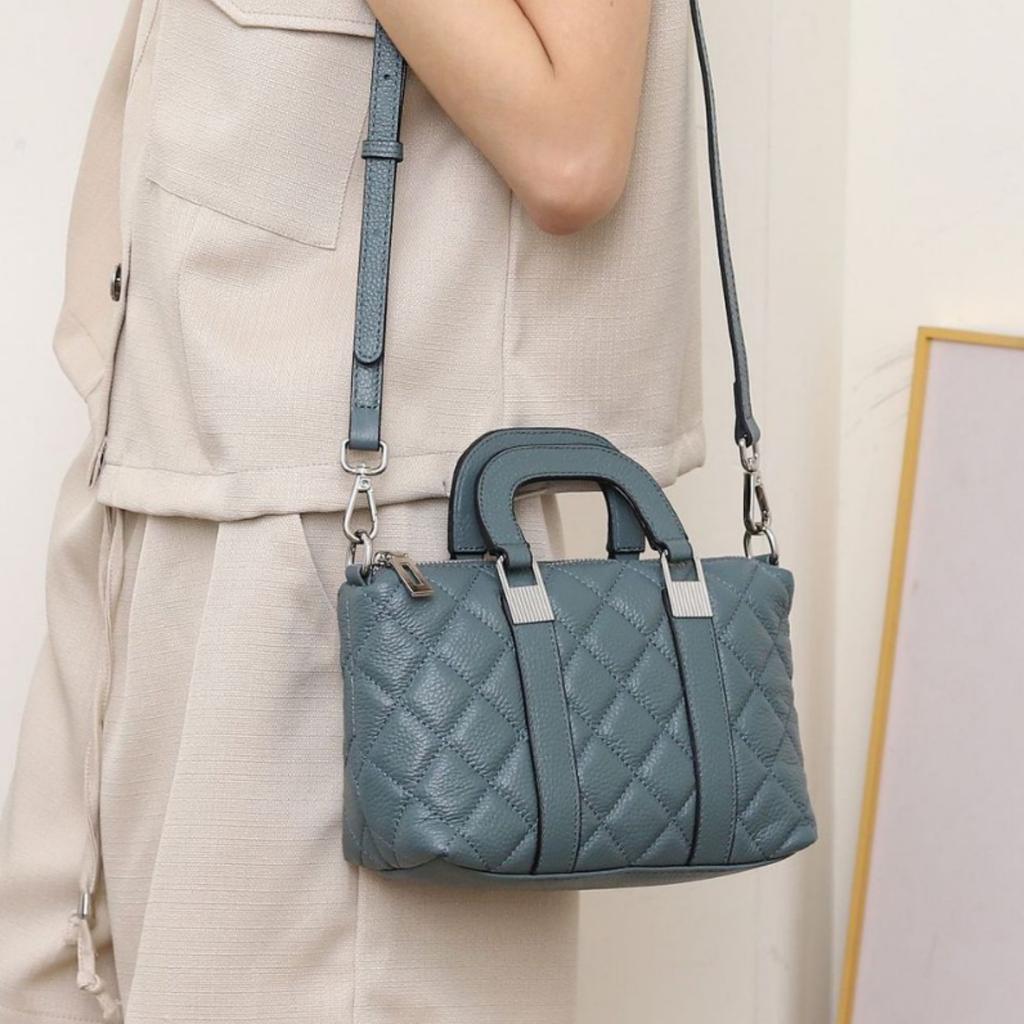 Cowhide Women's Bag Shoulder Crossbody Versatile Shopping Women's Bag Diamond Fashion Large Capacity Leather