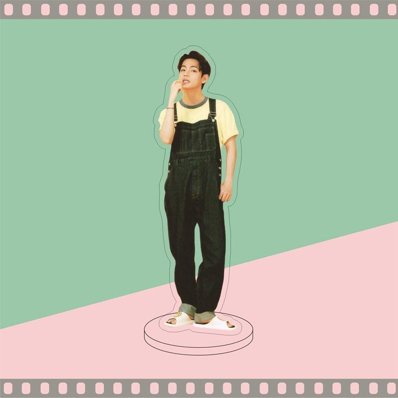 7pcs BTS Casual Outfit Acrylic Standee, Idol Full-Body Photo Desk Figure, Kpop Fans Collectible Display Stand