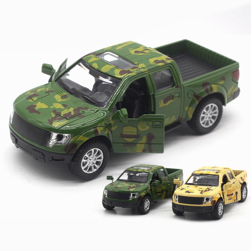 1/32 Toyota Pickup Truck Toy Model Can Open Doors Camouflage Car Music Light Simulation Pull Back Car for Kids Toys Gifts