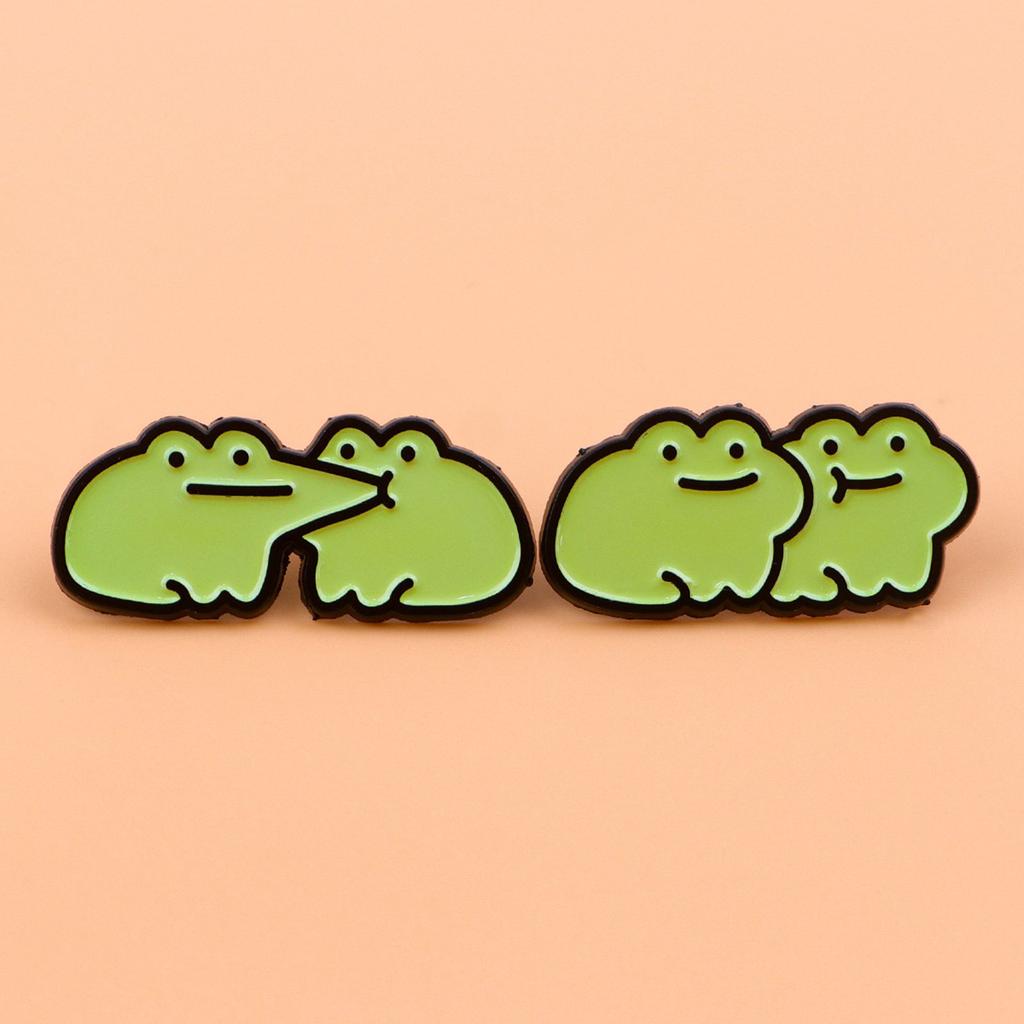 Delightful Frog Pin Stylish Brooch Funny Brooch for Backpacks and Clothing Accessories Ideal for Kids and Adults