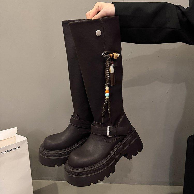 

Design sense niche thick-soled boots women s 2025 autumn and winter new thick heel versatile and thin beaded high knight boots 40 коричневый