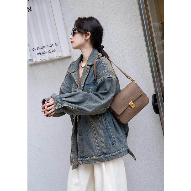 

Весенне-летняя высококачественная текстура иностранной кожи женская сумка одно плечо кроссбоди маленькая квадратная сумка 24*18*6.5CM