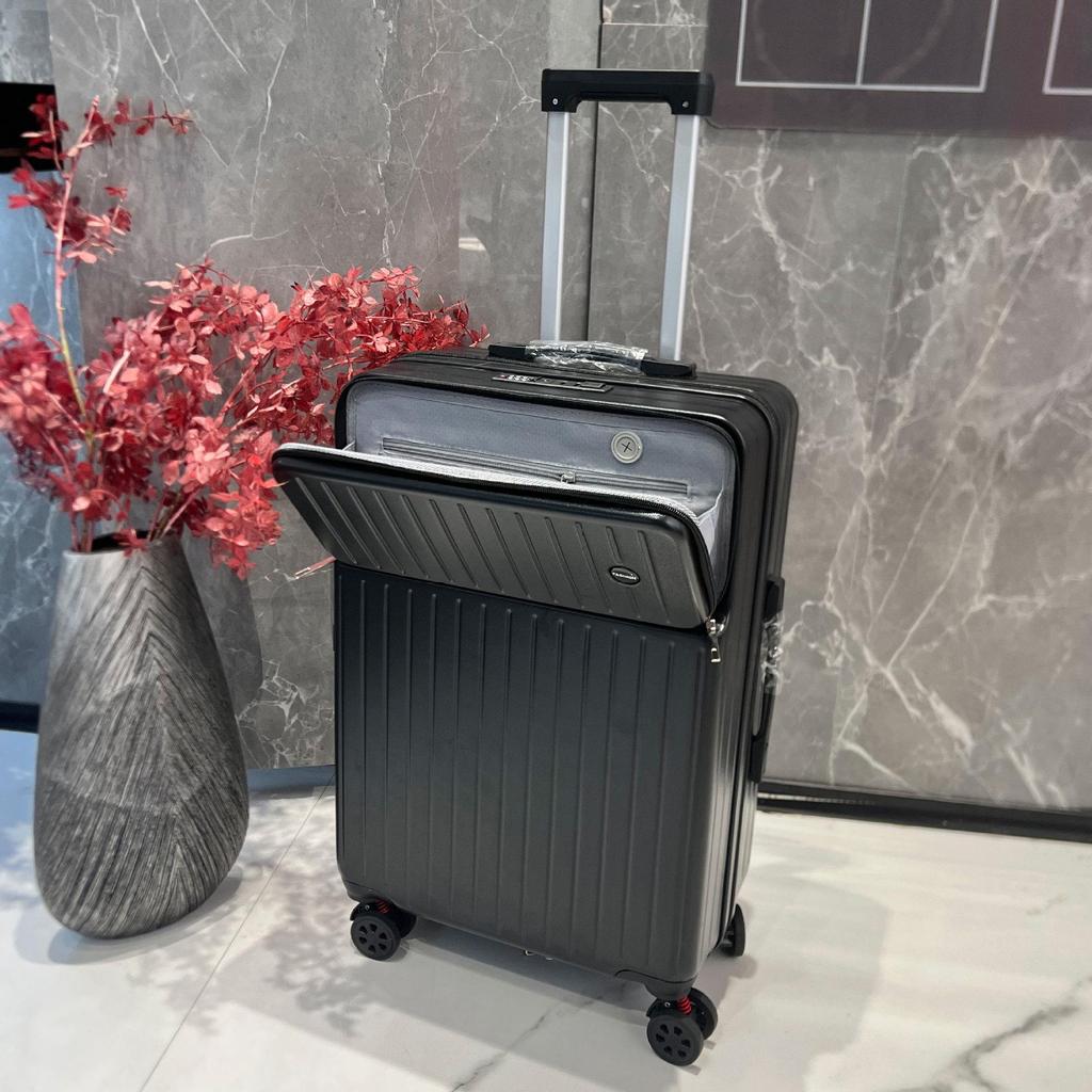 Stylish, Durable Large Capacity Trolley Case with Front Opening & TAS Lock