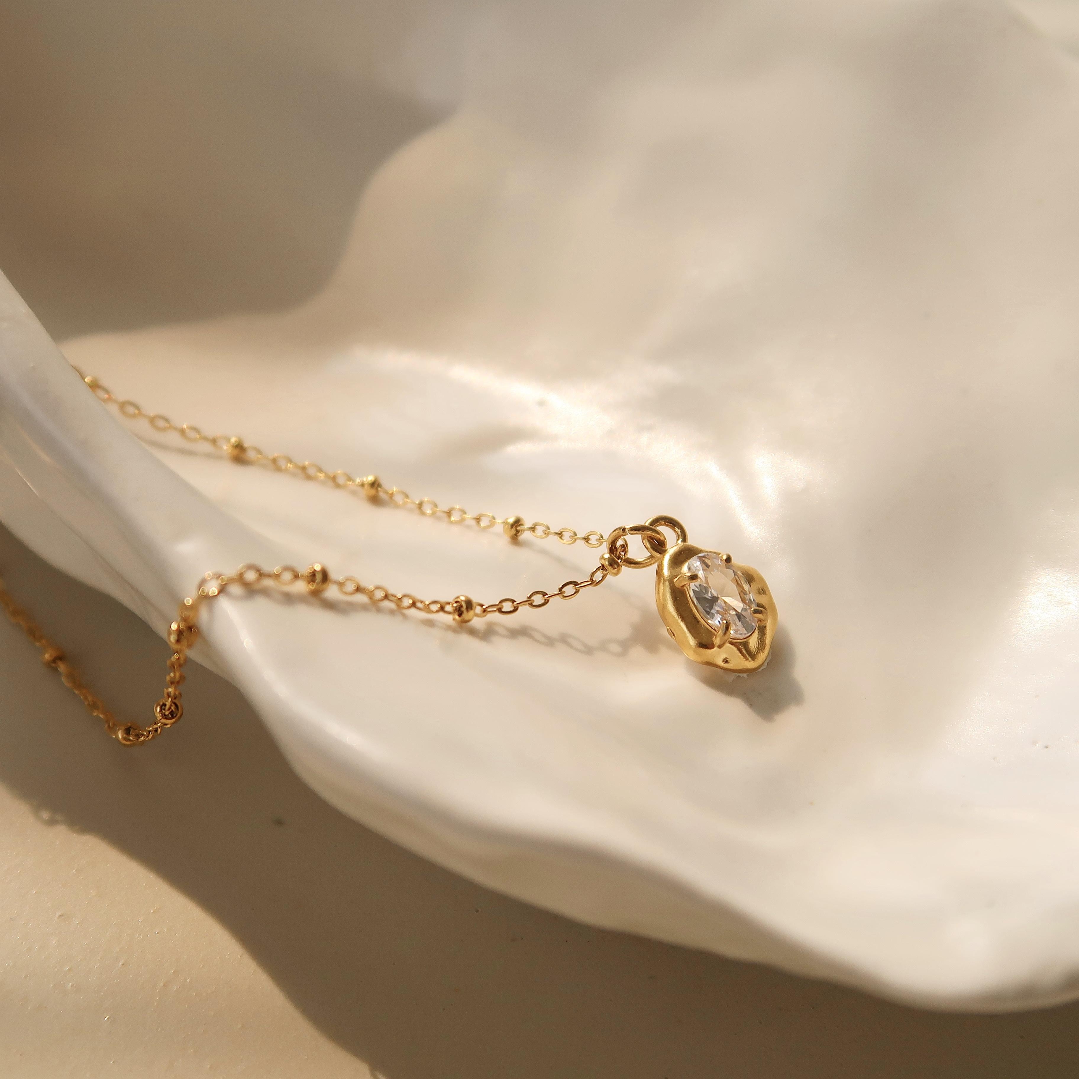 Stainless Steel Lrregular Zircon Pendant Minimalist Fashion Necklace Waterproof Trendy Simple Stylish Jewelry Women