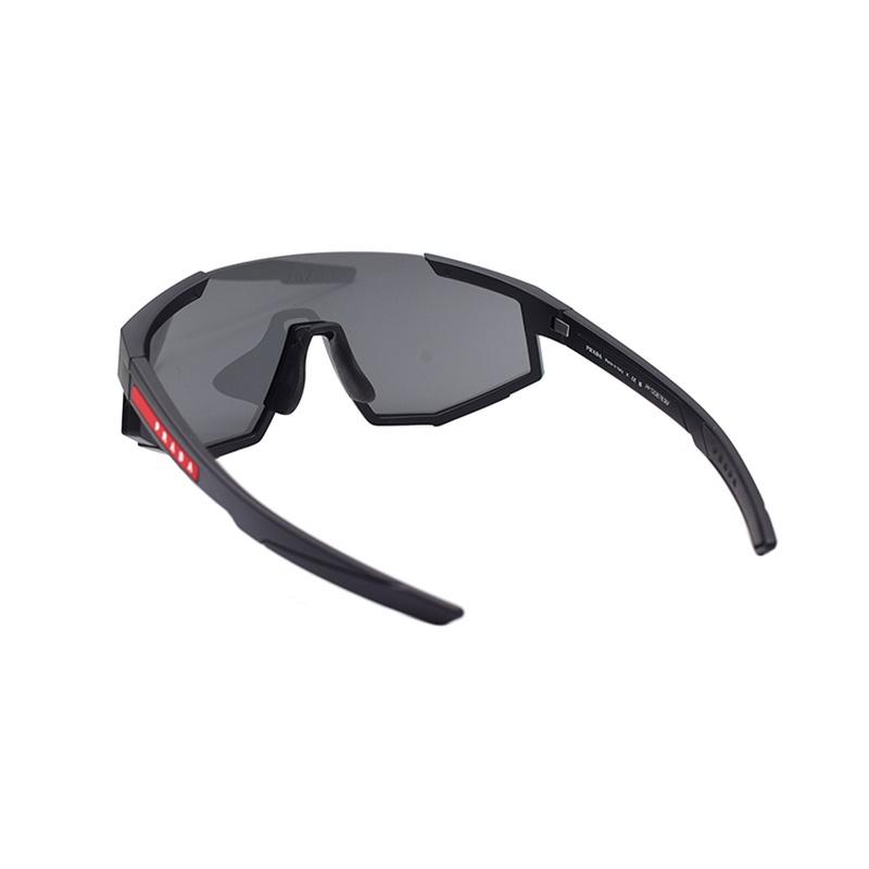 Prada [Mit Rezept erhältlich] Dynamische Vitalität Serie Trendige Sport-Roadtrip-Edition Sonnenbrille in unregelmäßiger Form Herren-Stil