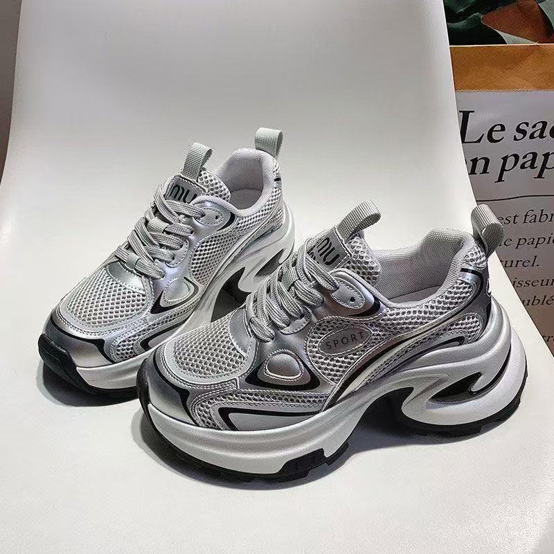 Niche retro Forrest Gump shoes spring new casual sports platform small height increase dad shoes