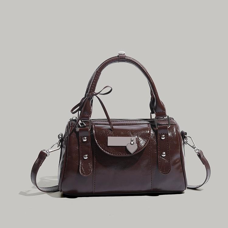 Unique and Stylish Ballet Bowling Bag 2025 Spring/Summer New Model Heart Bow Handbag Single Shoulder Crossbody Bag for Women