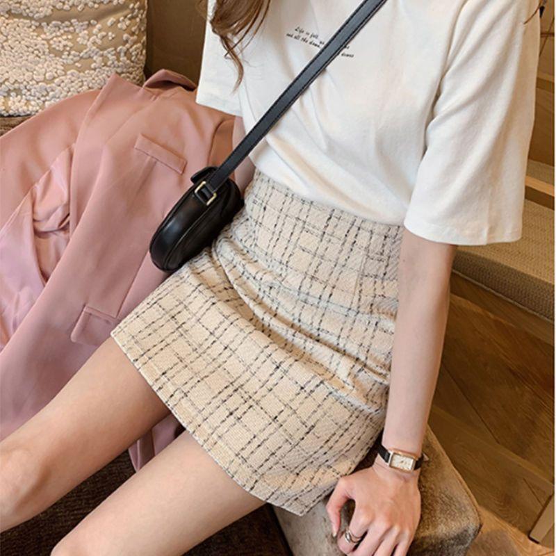 Autumn and Winter Small Fragrant Style Waist Cinching Plaid Skirt Versatile A-line Half Skirt Wrapped Buttocks Short Skirt for Women