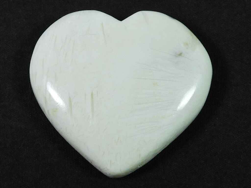 63Cts. 100% Natural Scolecite Designer Heart Crytsal Loose Gemstone 35X37MM SK-1853