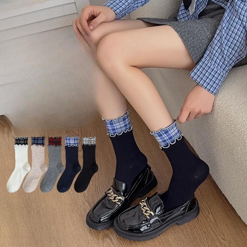 Autumn and Winter Women's Mid-calf Socks, Black Ear Edge Socks, Trendy and Casual Checkered Patchwork Boneless Cotton Socks