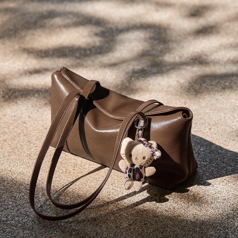 

Mrs. Qiao Autumn Winter 2025 New Niche Fashion High-end Women s Bag Melad Underarm Bag Genuine Leather Crossbody Bag Long32CM、Thick10CM、Hi