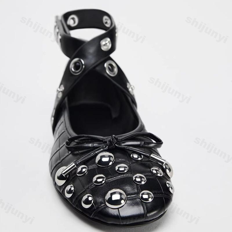 Fashion Women Fashion Rivet Ballet Flats Bow Decoration Punk Style Soft Leather Strap Mary Jane Shoes for Women Cozy Dance Casual Shoes