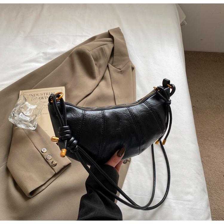 Shoulder bag casual fashion simple Japan and Korea 2025 new trendy INS messenger bag women's bag leisure bag youth bag