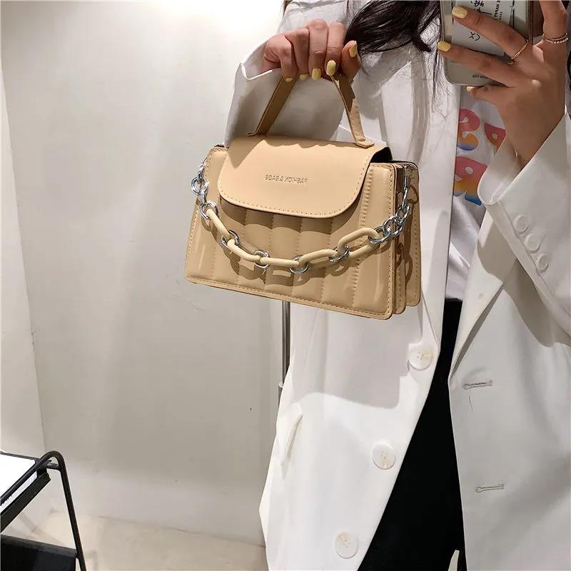 Borsa portatile vintage da donna Borsa versatile a tracolla singola inclinata Borsa piccola quadrata femminile in tinta unita