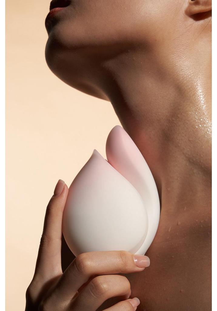 Minimalist Luxury Clitoral Vibrator: Sensor-Activated Massage Toy for Women