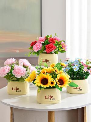 Namų dekoras – Dekoratyvinės gėlės ir vainikai