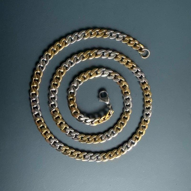 Elegant Women's T-Shaped Titanium Steel Necklace - Light Luxury Style Clavicle Jewelry