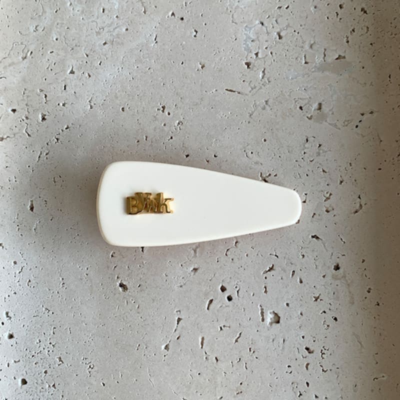 

byweekend Triangle hair pin_butter butter