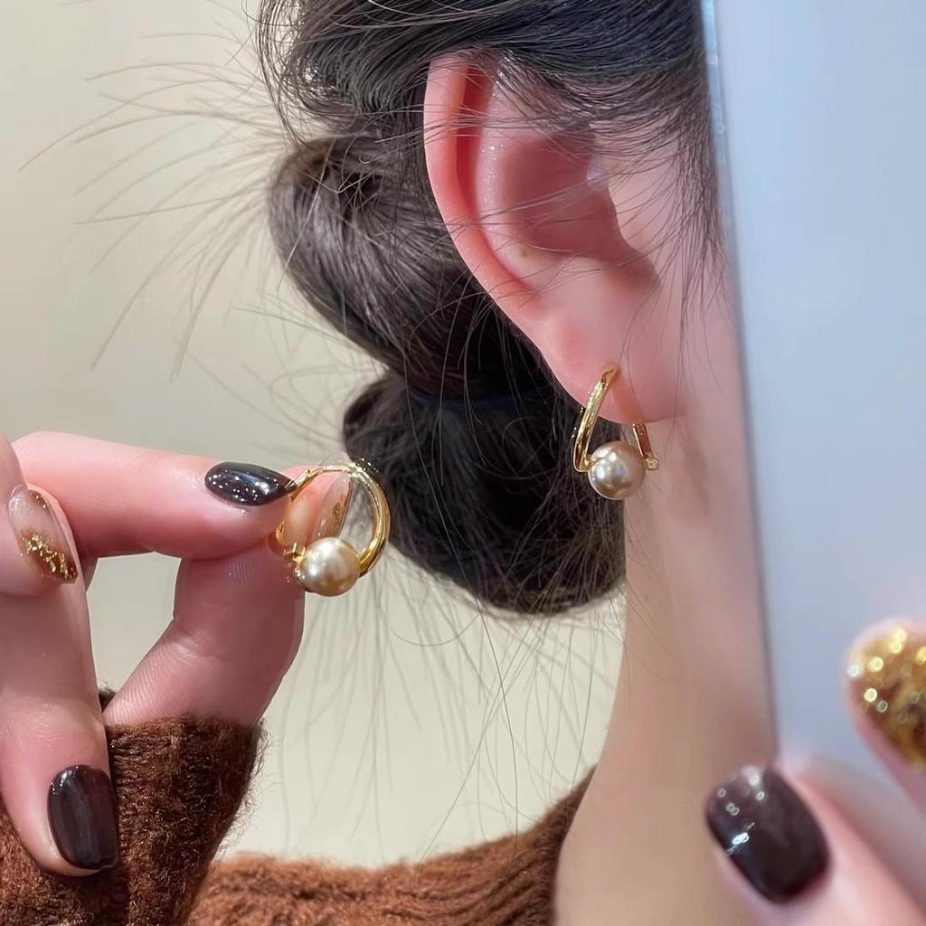 S925 Silver Needle Pearl Flower Earrings for Women - Luxury, Fashionable Korean Style