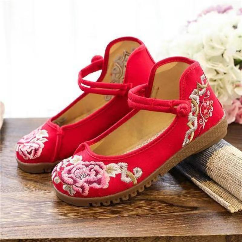2026 Woman's Chinese Traditional Flat Sole Embroidered Flower Shoe Soft Sole Mary Jane Shoe Ethnic Style Round Toe Canvas Shoes