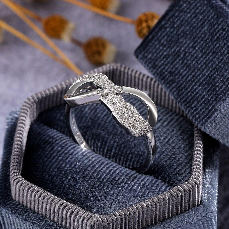 Fashion Silver Color 8 Shaped Women Wedding Engagement Party Rings Shiny Crystal Zircon Romantic Wing Wing Trendy Jewelry