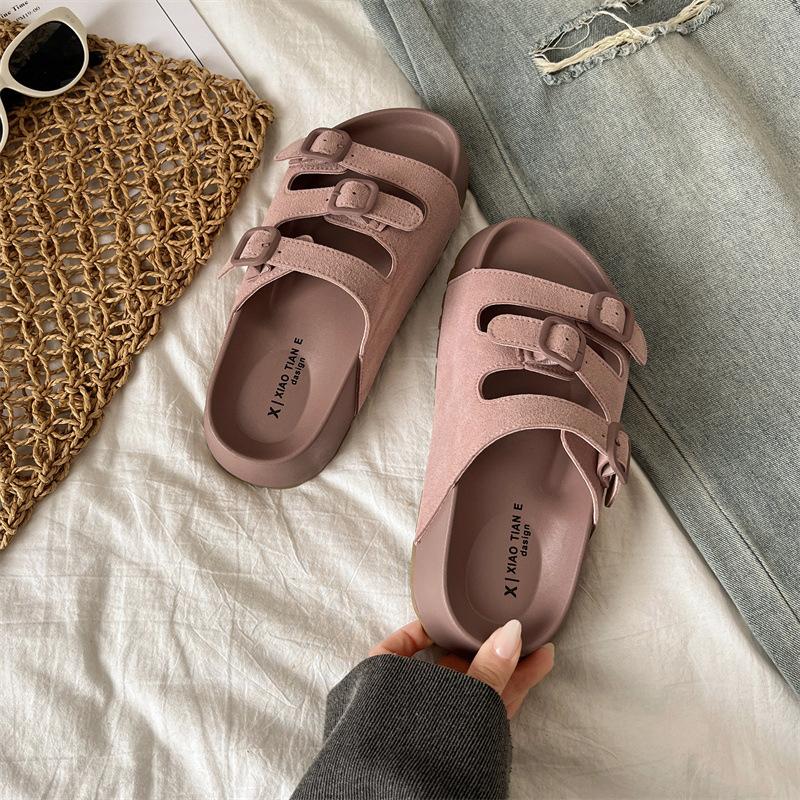 

Легкие и универсальные интернет-знаменитости наступают на дерьмо, чувствуя себя толстой подошвой, тапочки, женская летняя одежда 2025 года, новая нескользящая мягкая подошва, одно слово co 35 розовый