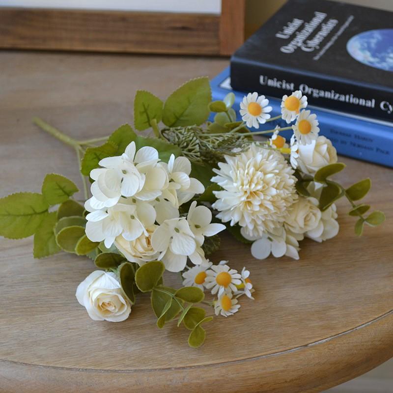 

Faux Flower Autumn Color, Retro Small Bouquet, 7-pronged Hydrangea Rose, Wedding Arch, Leading Flower Decoration, Artificial Chamomile