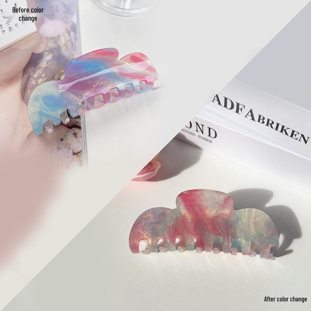 Akrylowa spinka do włosów zmieniająca kolor w stylu koreańskim - Słodki rekin