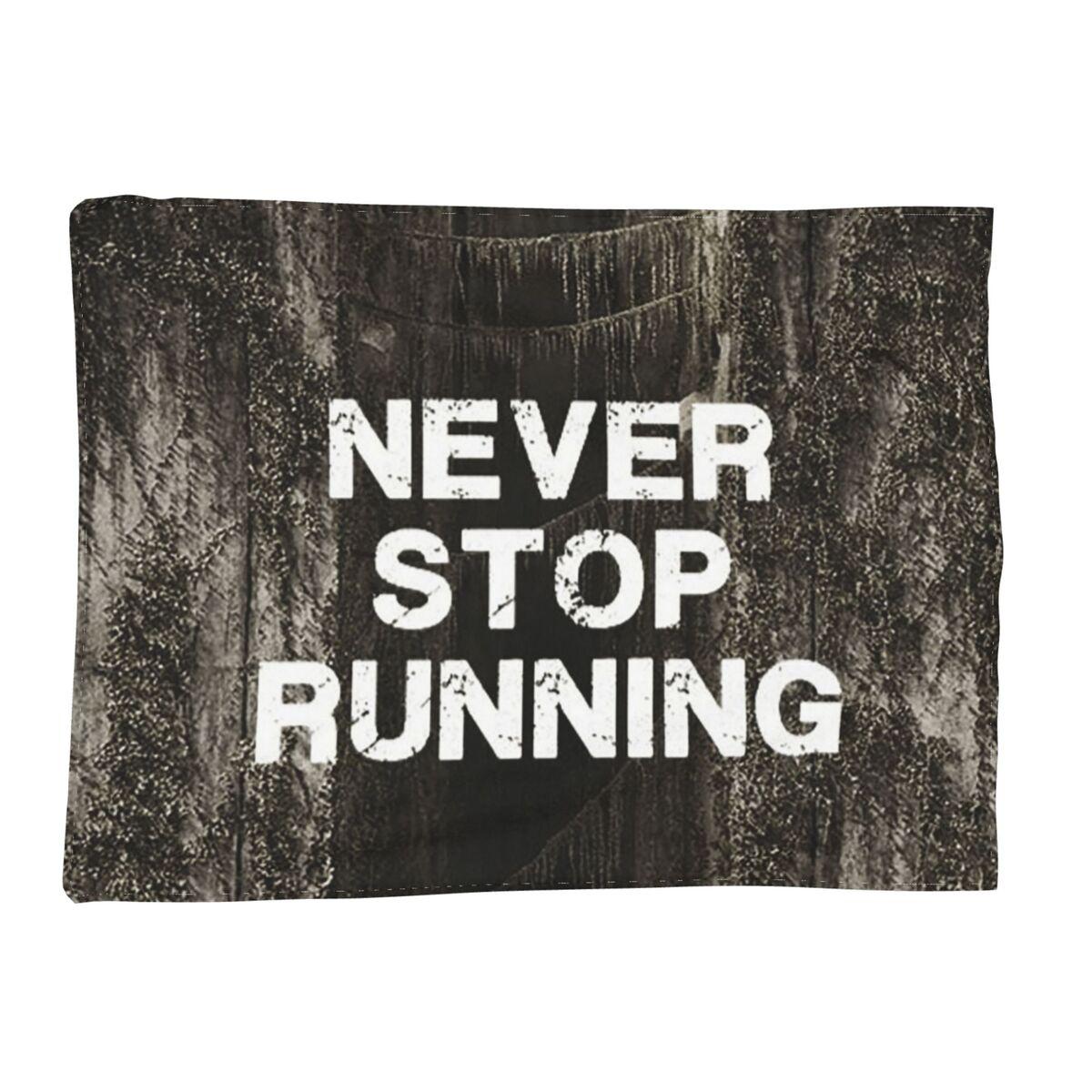 

The Maze Runner American Film Airplane Travel Blankets Soft Warm Flannel Throw Blanket Plush for Living room Picnic Travel Home 80x120cm