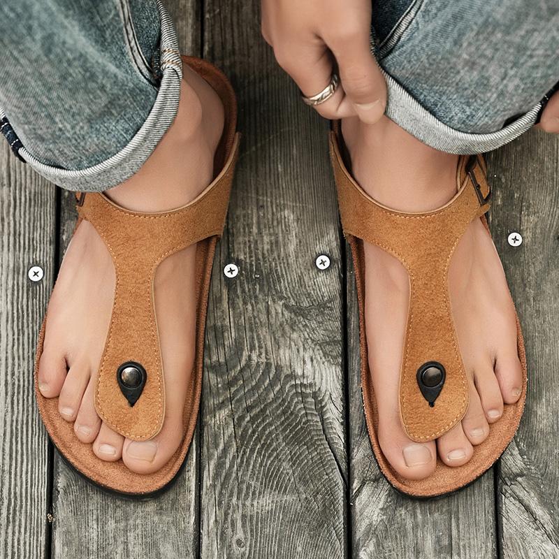 Fashion Hot selling summer men's slippers Trendy and breathable styles daily beach walking Outdoor casual shoes seaside Holiday shoes