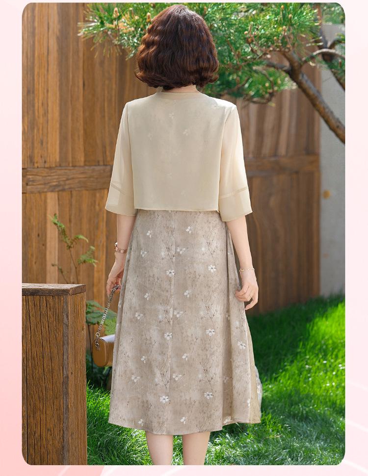 Elegantní letní outfit v čínském stylu: Módní národní stylová sukně pro maminky 2025