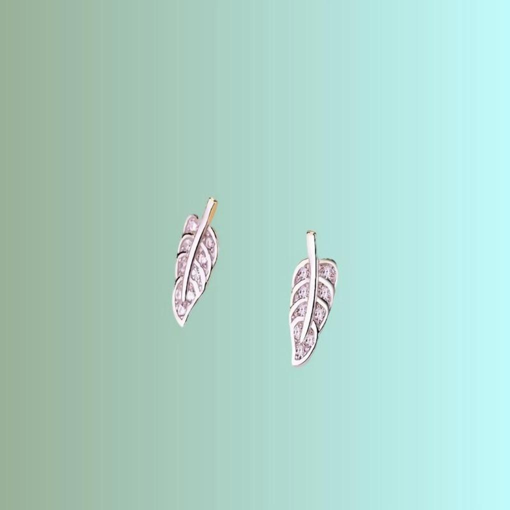 

Жіночі сережки-пусети з міні-листочками зі срібла 925 проби umbrage