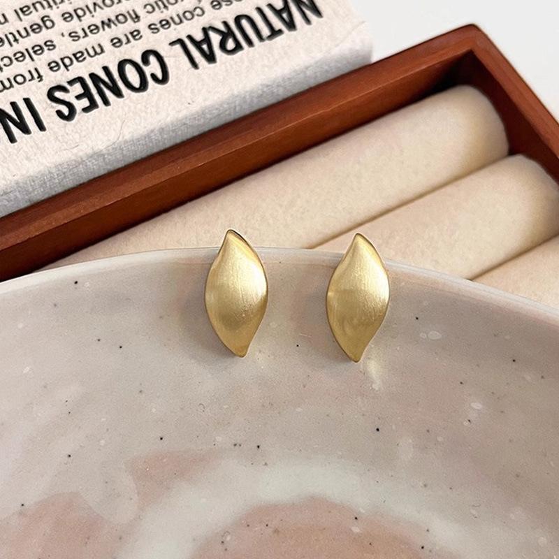 Koreanische Einfache Gold Silber Farbe Blattförmige Steckerohrringe Für Damen Mädchen Klassische Matte Ohrringe Party Schmuck Zubehör Geschenke